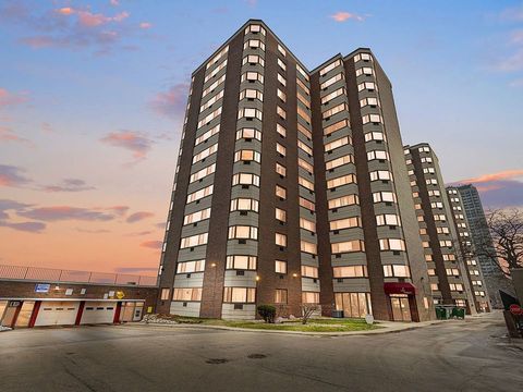 Photo of Chicago, IL 60649 (MLS # 12662395)