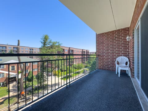 Tiny photo for 1325 PERRY Street #402, Des Plaines, IL 60016 (MLS # 12714536)