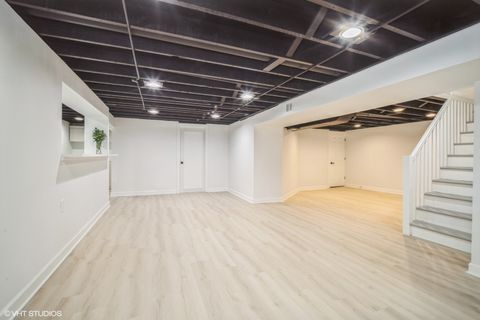 Tiny photo for 119 E Ellis Avenue, Libertyville, IL 60048 (MLS # 12552516)