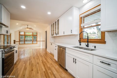 Tiny photo for 119 E Ellis Avenue, Libertyville, IL 60048 (MLS # 12552516)