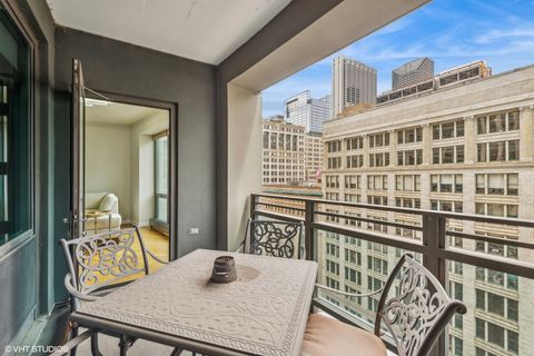 Tiny photo for 130 N Garland Court #1406, Chicago, IL 60602 (MLS # 12532003)