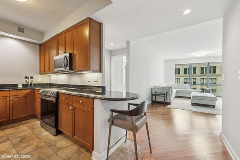 Tiny photo for 130 N Garland Court #1406, Chicago, IL 60602 (MLS # 12532003)