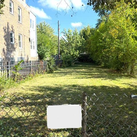 711 N Ridgeway Avenue Chicago IL 60624