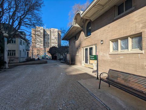 Tiny photo for 6171 N Sheridan Road #1408, Chicago, IL 60660 (MLS # 12509237)