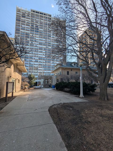 Tiny photo for 6171 N Sheridan Road #1408, Chicago, IL 60660 (MLS # 12509237)