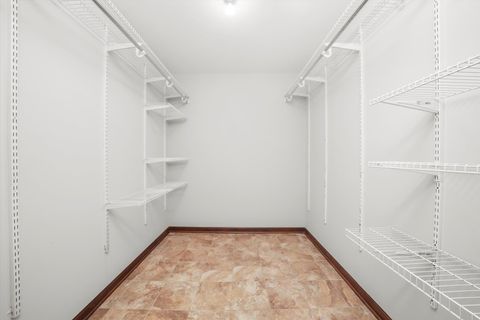 Tiny photo for 77 Lake Hinsdale Drive #207, Willowbrook, IL 60527 (MLS # 12485480)