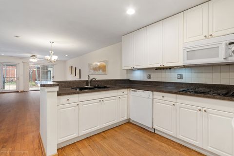 Tiny photo for 1812 S State Street #34, Chicago, IL 60616 (MLS # 12585133)