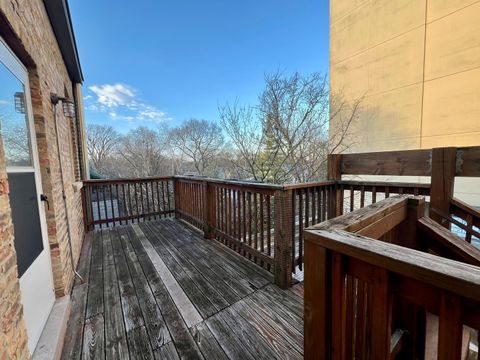 Tiny photo for 911 Maple Avenue #3N, Evanston, IL 60202 (MLS # 12613021)
