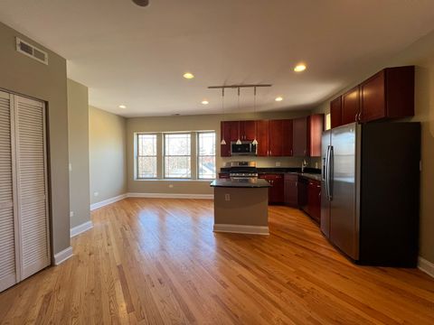 Tiny photo for 911 Maple Avenue #3N, Evanston, IL 60202 (MLS # 12613021)
