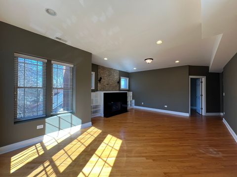 Tiny photo for 911 Maple Avenue #3N, Evanston, IL 60202 (MLS # 12613021)