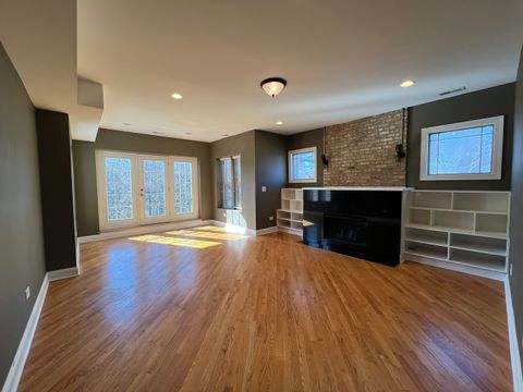 Tiny photo for 911 Maple Avenue #3N, Evanston, IL 60202 (MLS # 12613021)