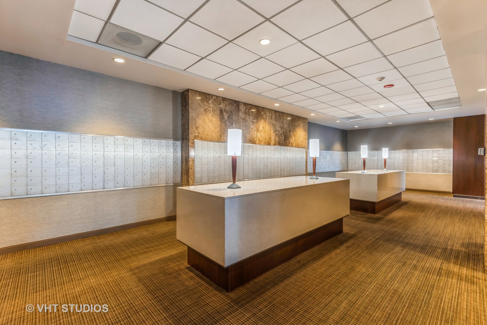 655 W Irving Park Road 4711