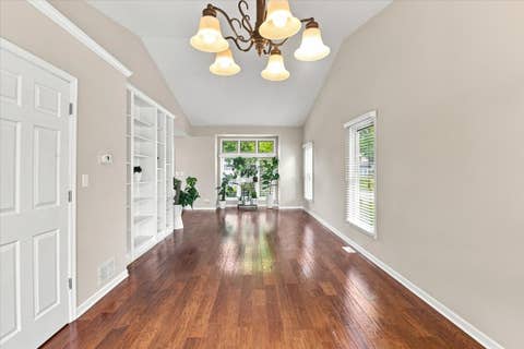 Tiny photo for 66 Copperwood Drive, Buffalo Grove, IL 60089 (MLS # 12715810)