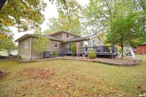 Tiny photo for 417 JAY Drive, Mt Vernon, IL 62864 (MLS # EB460343)