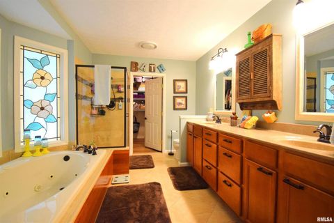 Tiny photo for 417 JAY Drive, Mt Vernon, IL 62864 (MLS # EB460343)