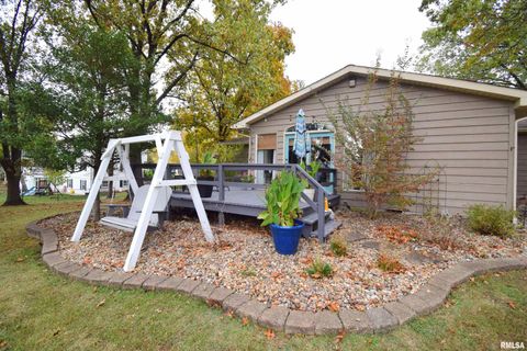 Tiny photo for 417 JAY Drive, Mt Vernon, IL 62864 (MLS # EB460343)
