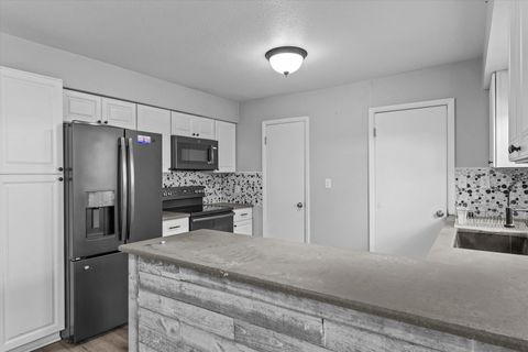 Tiny photo for 212 N 7th Street, Cissna Park, IL 60924 (MLS # 12639469)