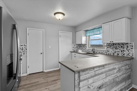 Tiny photo for 212 N 7th Street, Cissna Park, IL 60924 (MLS # 12639469)