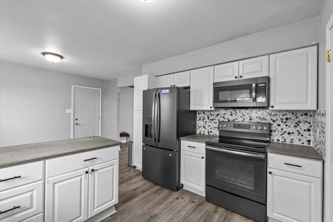 Tiny photo for 212 N 7th Street, Cissna Park, IL 60924 (MLS # 12639469)