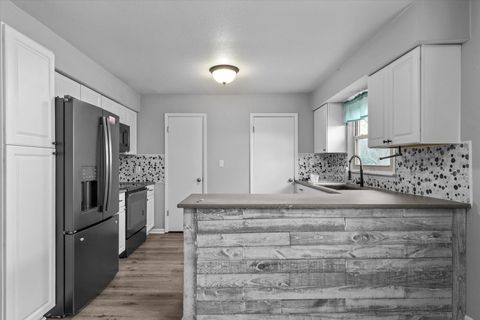 Tiny photo for 212 N 7th Street, Cissna Park, IL 60924 (MLS # 12639469)