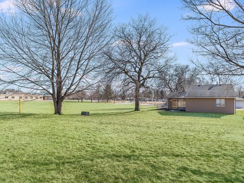 Tiny photo for 828 Mulford Lane, Joliet, IL 60431 (MLS # 12547602)
