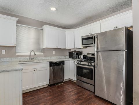 Tiny photo for 828 Mulford Lane, Joliet, IL 60431 (MLS # 12547602)