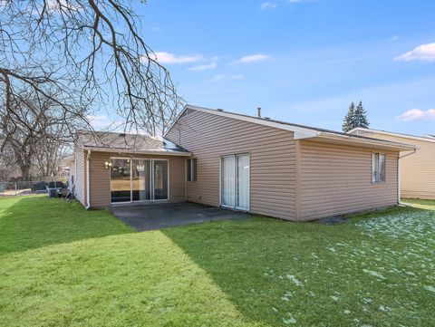 Tiny photo for 828 Mulford Lane, Joliet, IL 60431 (MLS # 12547602)