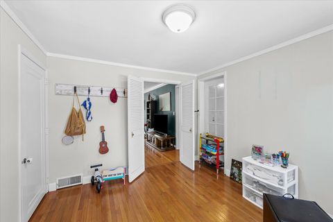 Tiny photo for 302 W Florida Avenue, Urbana, IL 61801 (MLS # 12471902)
