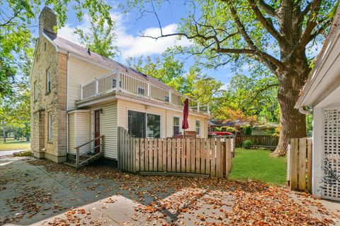 Tiny photo for 302 W Florida Avenue, Urbana, IL 61801 (MLS # 12471902)