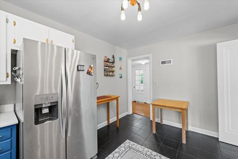 Tiny photo for 302 W Florida Avenue, Urbana, IL 61801 (MLS # 12471902)