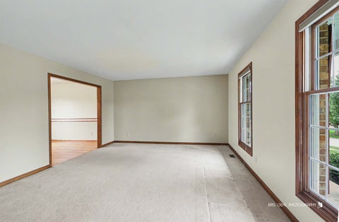 Tiny photo for 214 S Katie Lane, McHenry, IL 60050 (MLS # 12752473)