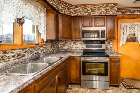 Tiny photo for 14798 Cherry Street, Sesser, IL 62884 (MLS # 12572909)