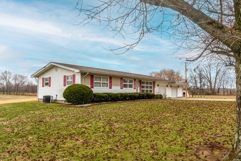 Photo of 14798 Cherry Street, Sesser, IL 62884 (MLS # 12572909)