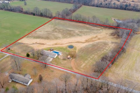 Tiny photo for 14798 Cherry Street, Sesser, IL 62884 (MLS # 12572909)