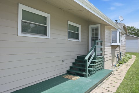 Tiny photo for 204 Eagle Point Road, Fox Lake, IL 60020 (MLS # 12676040)