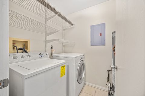 Tiny photo for 1662 COMMODORE Court #4, Schaumburg, IL 60193 (MLS # 12521074)