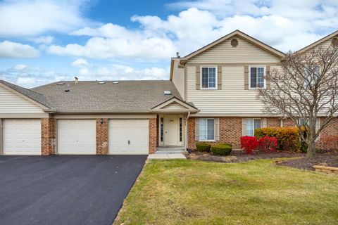 1662 COMMODORE Court 4 Schaumburg IL 60193