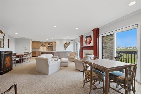 Tiny photo for 3810 Mission Hills Road #505, Northbrook, IL 60062 (MLS # 12634991)