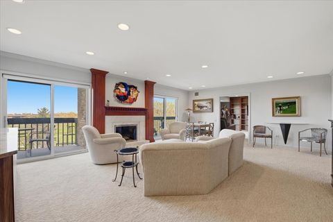 Tiny photo for 3810 Mission Hills Road #505, Northbrook, IL 60062 (MLS # 12634991)