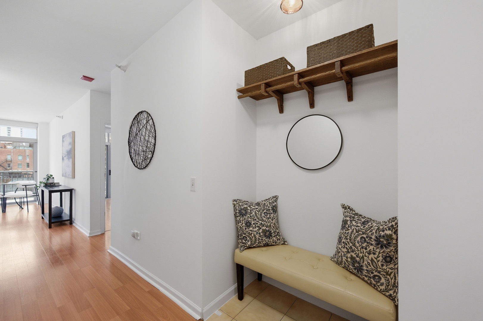 600 N DEARBORN Street 809