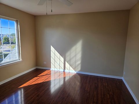 Tiny photo for 39694 N Warren Lane N #39694, Beach Park, IL 60083 (MLS # 12478748)