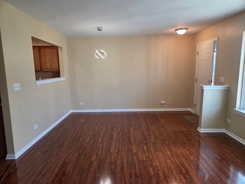 Tiny photo for 39694 N Warren Lane N #39694, Beach Park, IL 60083 (MLS # 12478748)