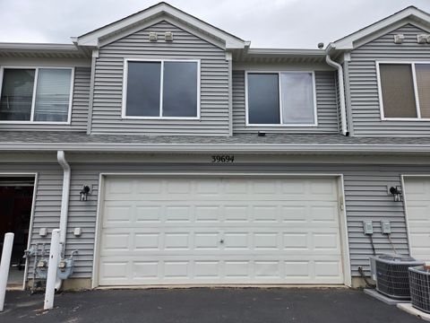 Tiny photo for 39694 N Warren Lane N #39694, Beach Park, IL 60083 (MLS # 12478748)