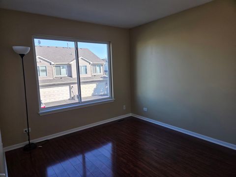 Tiny photo for 39694 N Warren Lane N #39694, Beach Park, IL 60083 (MLS # 12478748)