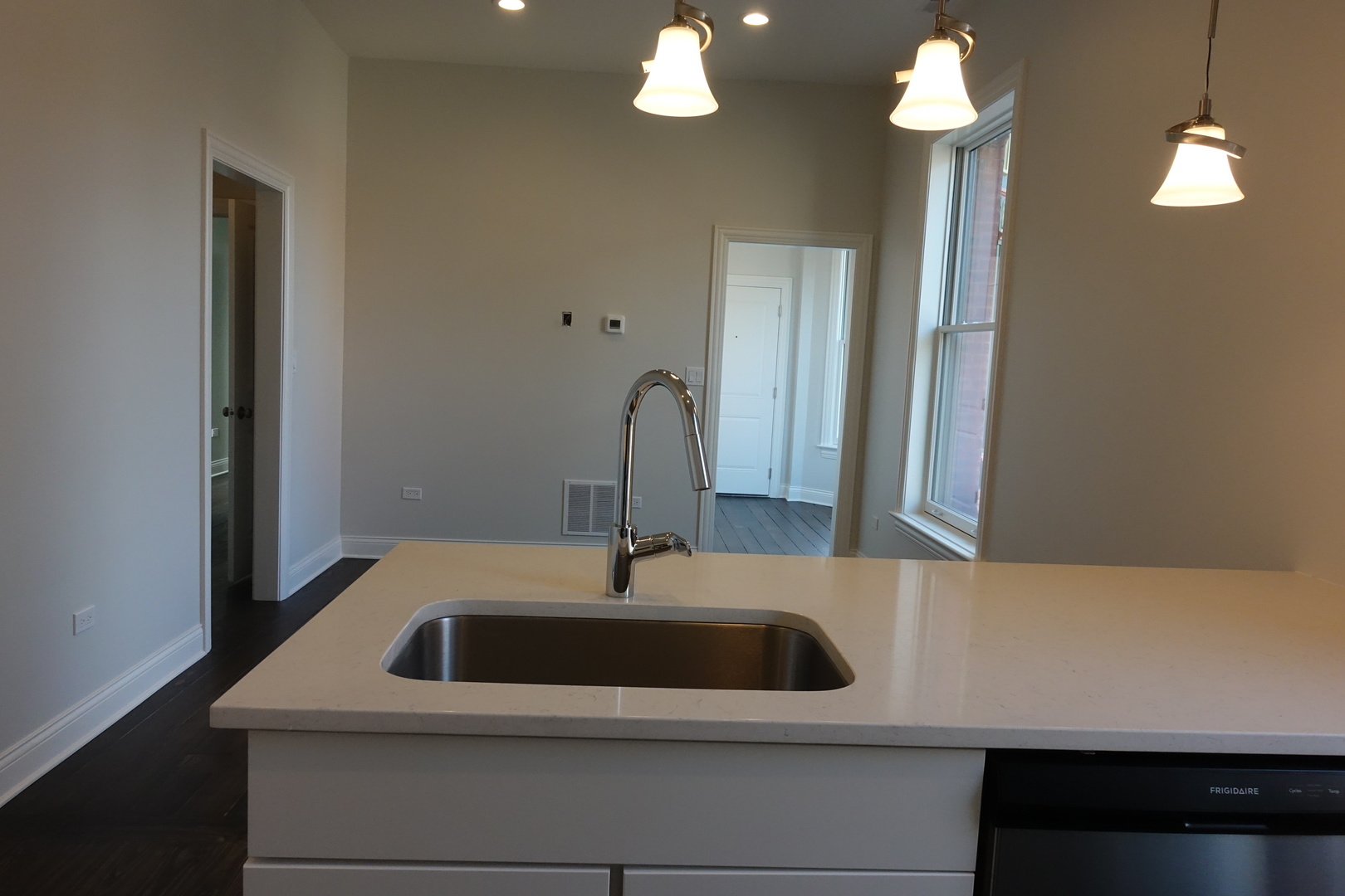 809 N Franklin Street 3R