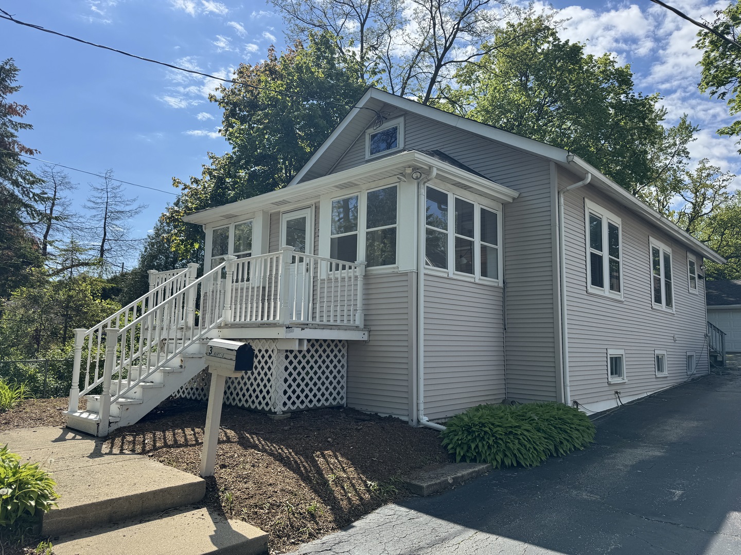 3 Burtis Avenue