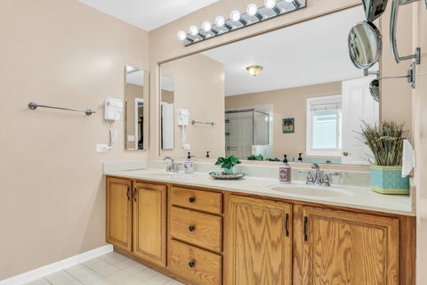 Tiny photo for 4541 W Westchester Lane, Libertyville, IL 60048 (MLS # 12729094)