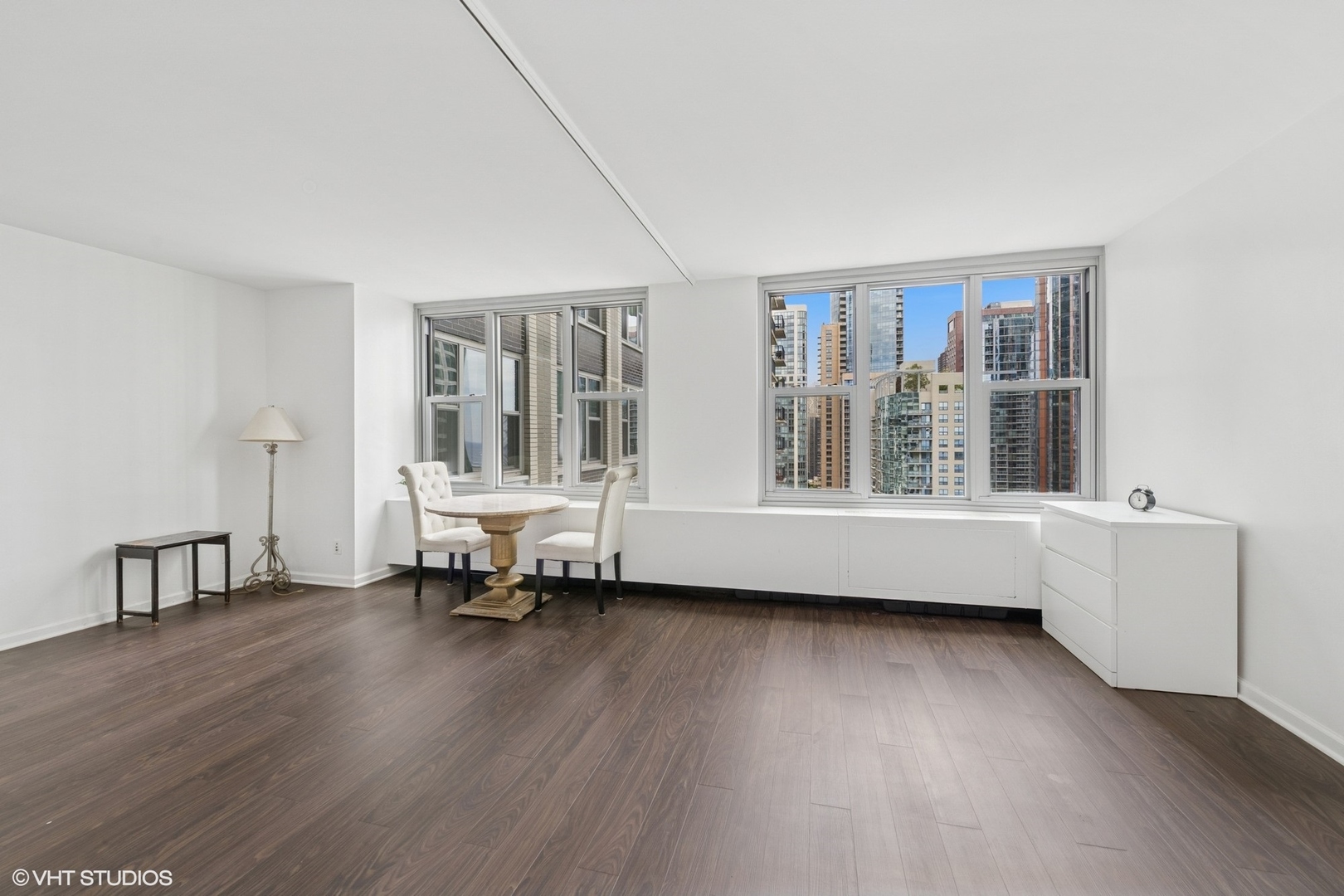 400 E Randolph Street 2902