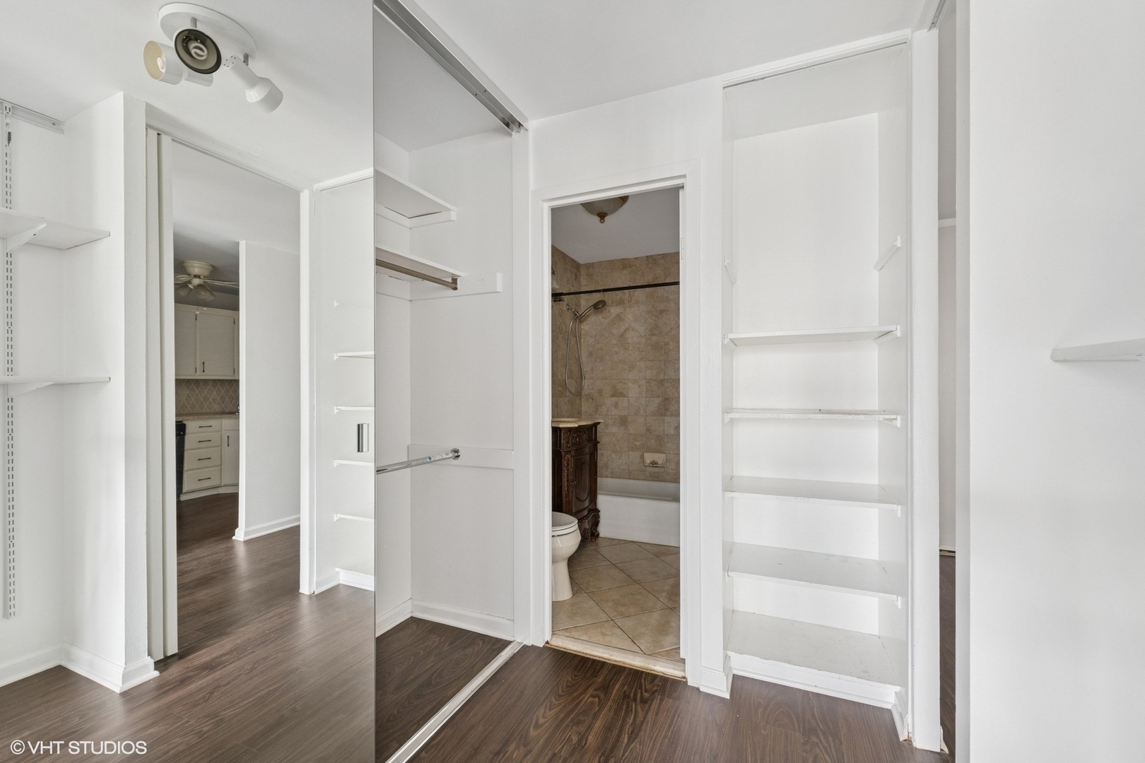 400 E Randolph Street 2902