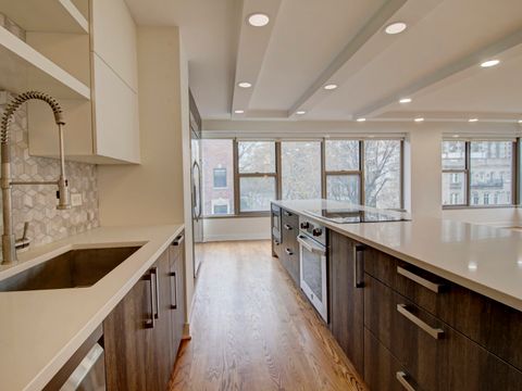 Tiny photo for 2970 N Lake Shore Drive #4D-4E, Chicago, IL 60657 (MLS # 12533294)